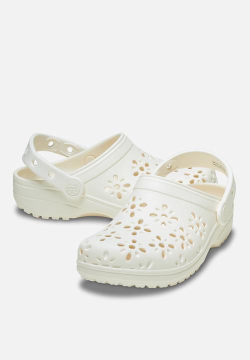 Crocs - Classic sic floral cut out clog - chalk