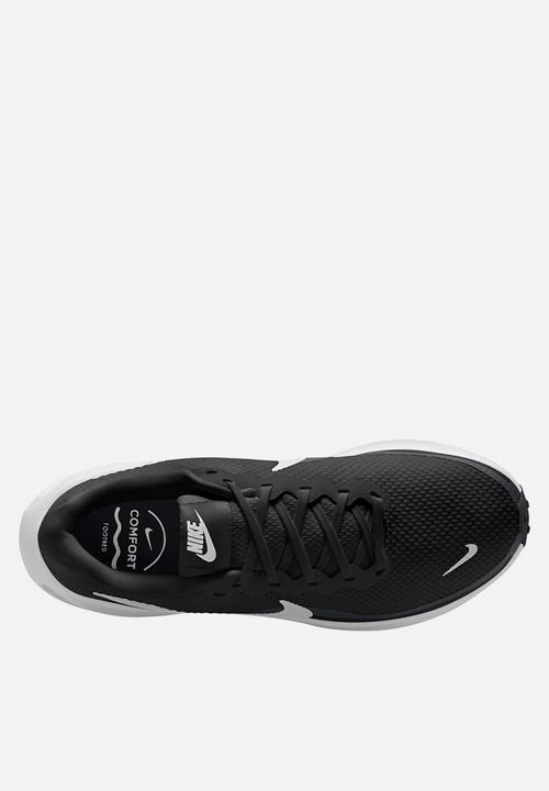 Nike - Nike Revolution 8