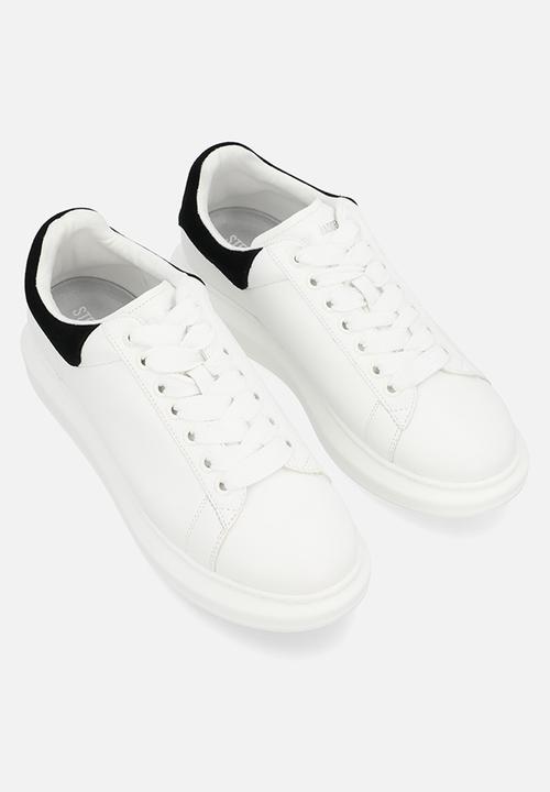 Steve Madden - Iccey - white suede