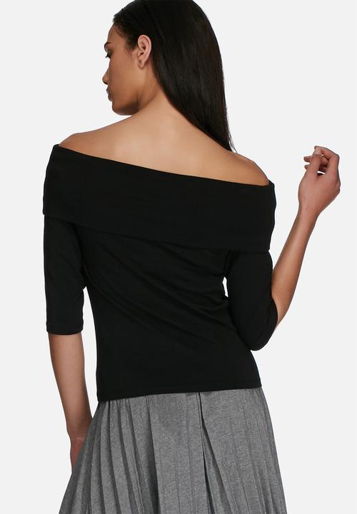 Jacqueline de Yong - Kenya off the shoulder top