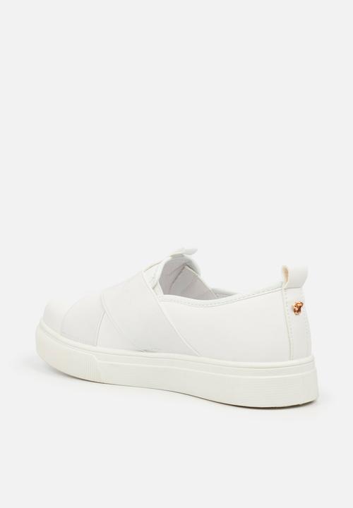 Butterfly Feet - Shore 12 slip-on - white