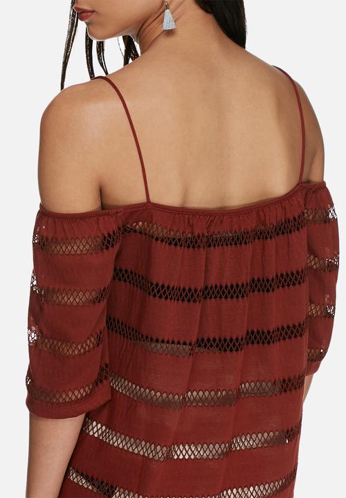 Vero Moda - Steve cold shoulder top