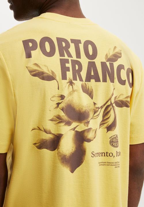 Cotton On - Cropped Fit Graphic T-Shirt - Sunray Yellow/Porto Franco