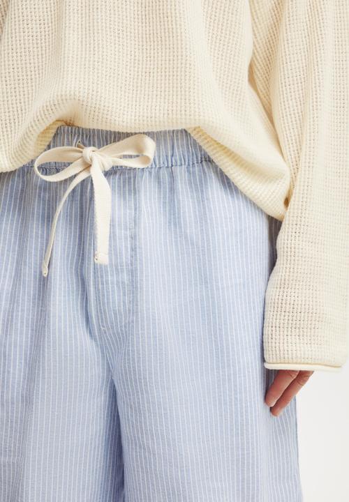 Cotton On - Baggy Resort Short - Blue Stripe
