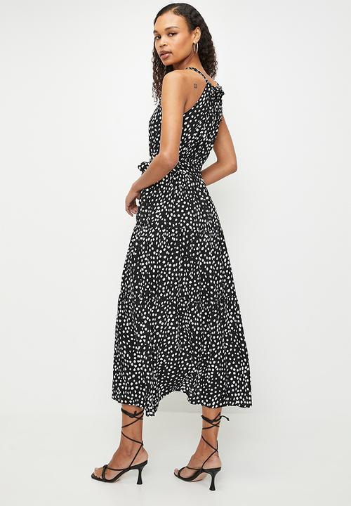 Trendyol - Belted Shift Halter Neck Shally Maxi Woven Dress - Black 