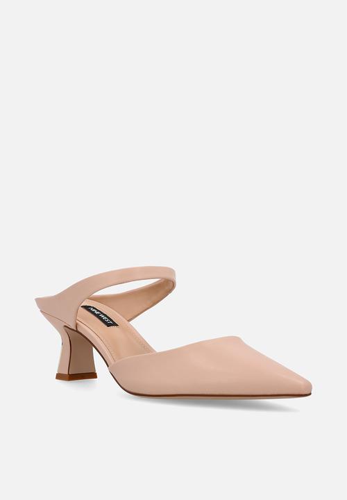 Nine West - Larla heel - neutral 