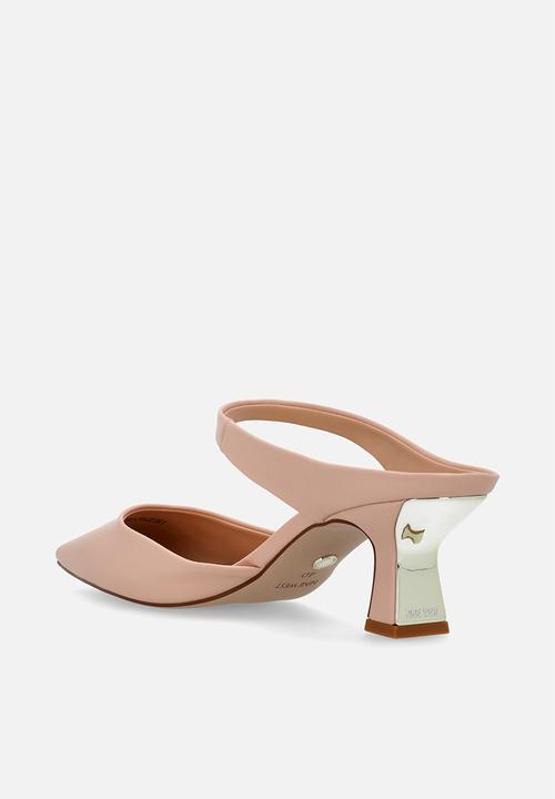 Nine West - Larla heel - neutral 