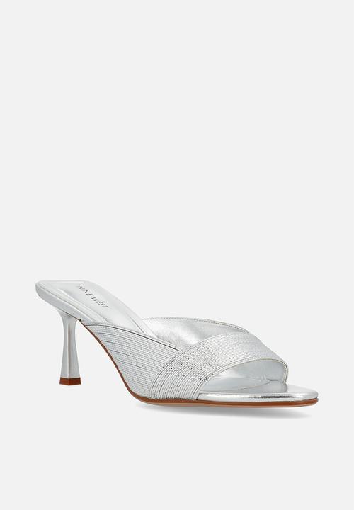 Nine West - Martina heel - silver