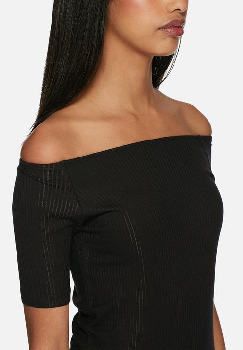 ADPT. - Breeze off shoulder tee