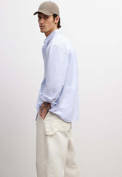 H&M - Regular fit oxford shirt - light blue striped