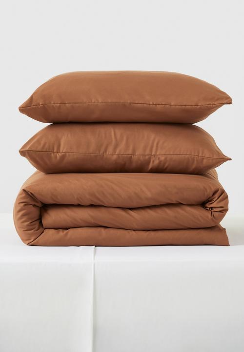 Sixth Floor - Recycled microfibre duvet set - Terracotta