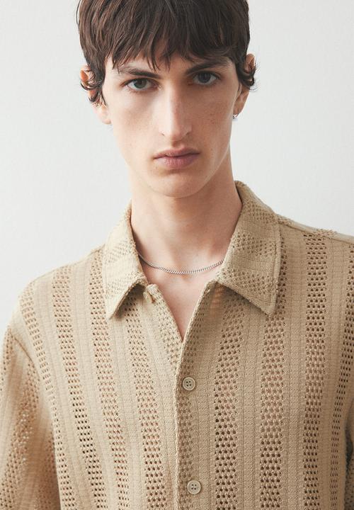 H&M - Regular fit jacquard-knit shirt - dark beige