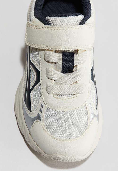 H&M - Lightweight-sole trainers - cream