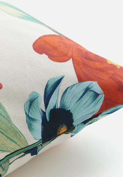 H&M - Patterned cushion cover - white floral