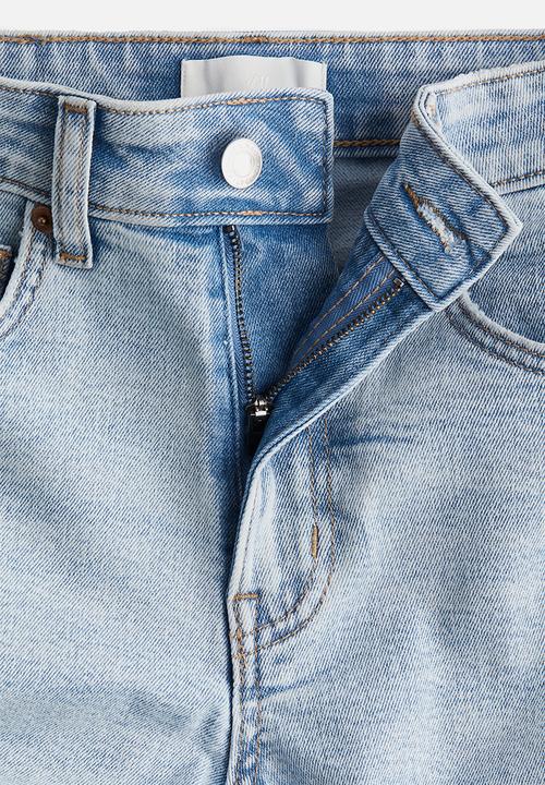 H&M - Skinny high denim shorts - light denim blue