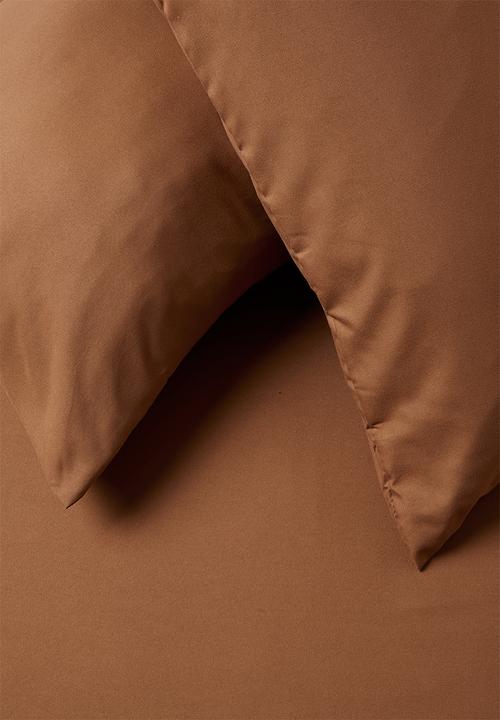 Sixth Floor - Recycled microfibre standard pillowcase set Terracotta