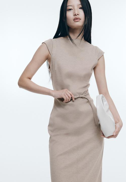 Belted cap-sleeved dress - beige