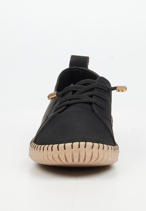 Butterfly Feet - Dayna 1 slip-on - black