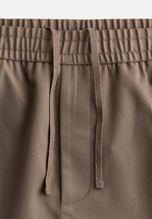 H&M - Slim fit twill trousers - dark beige