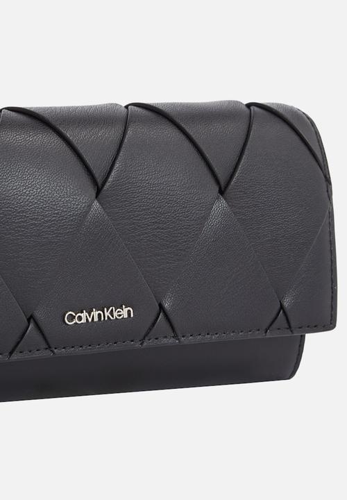 Calvin Klein - Ck woven convertible wallet bag- ck black
