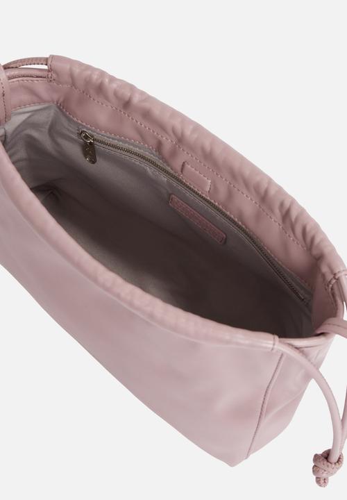 Calvin Klein - Drawstring crossbody26- quail