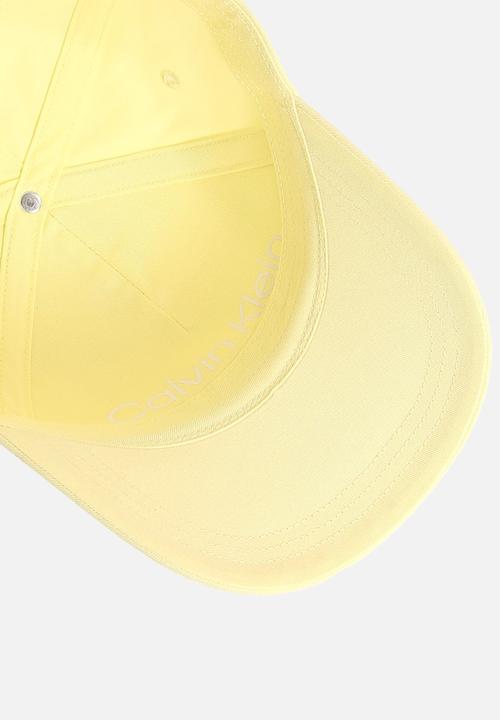 Calvin Klein - Ck must tpu logo cap- lemon meringue