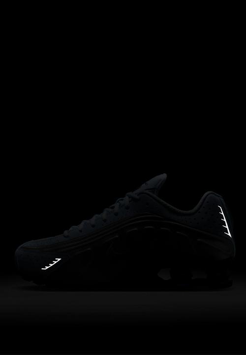 Nike - Nike Shox R4