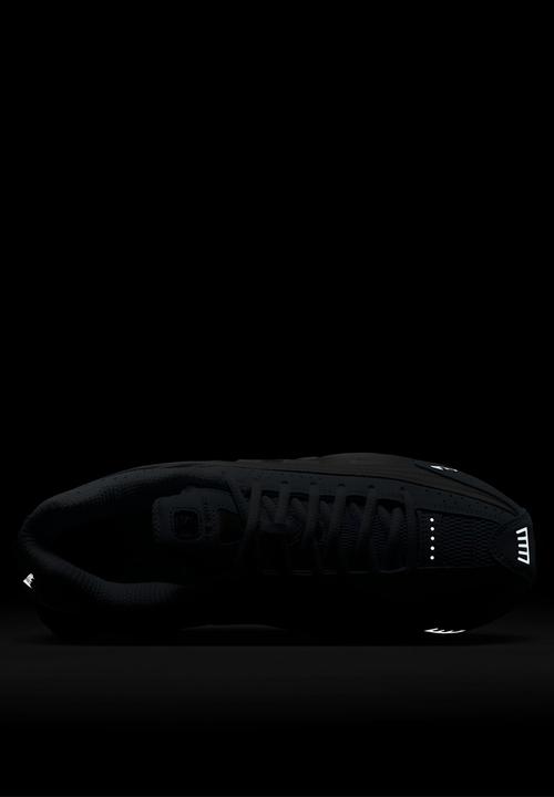 Nike - Nike Shox R4