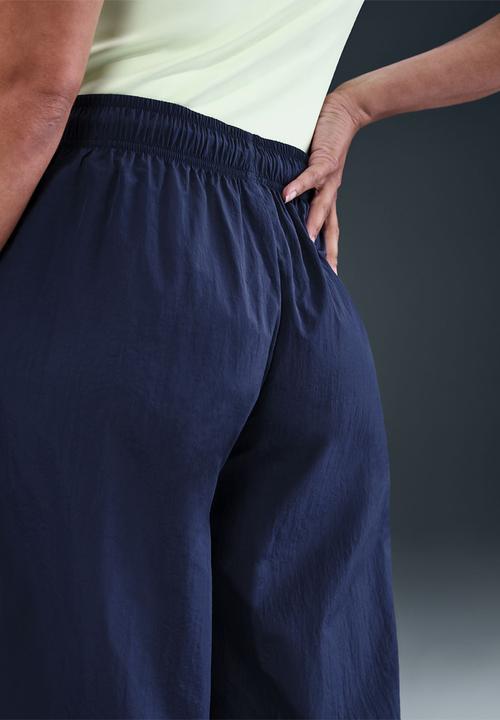 Nike - Nike womens speed shorts - Midnight navy/sail