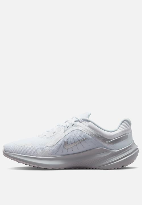 Nike - Quest 5
