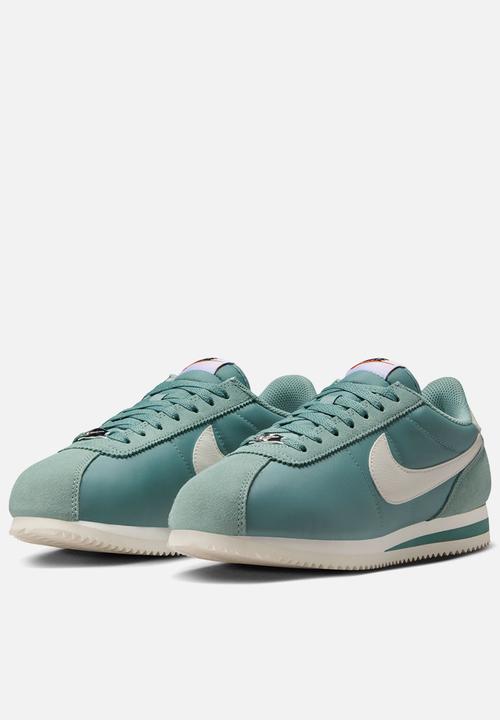 Nike - Nike Cortez Textile