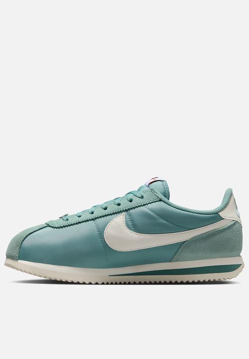 Nike - Nike Cortez Textile