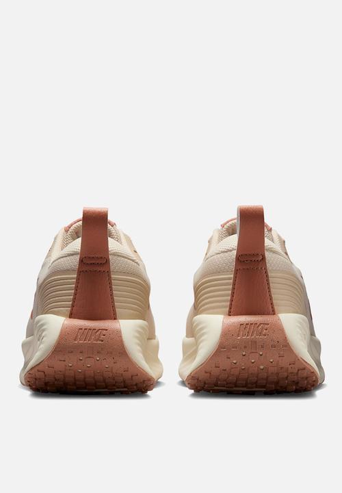 Nike - Nike Promina