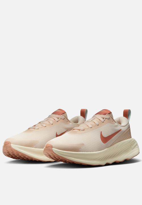 Nike - Nike Promina