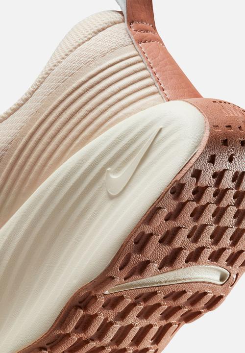 Nike - Nike Promina