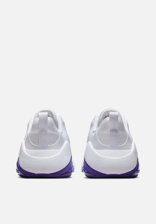 Nike - Nike Bella 7