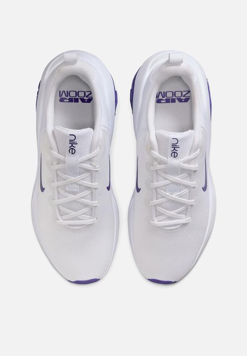 Nike - Nike Bella 7