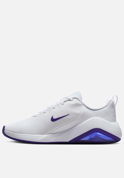 Nike - Nike Bella 7