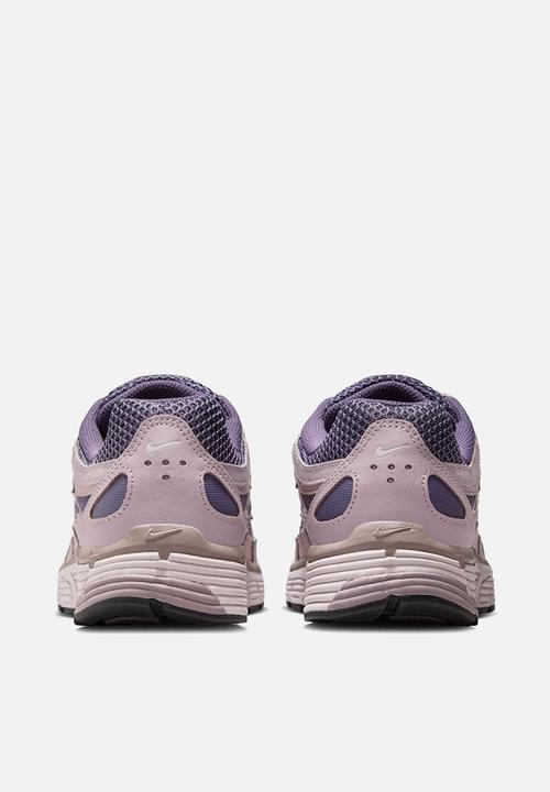Nike - Nike P-6000 SE