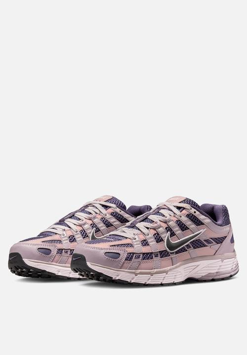 Nike - Nike P-6000 SE