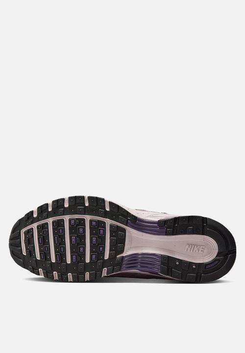 Nike - Nike P-6000 SE