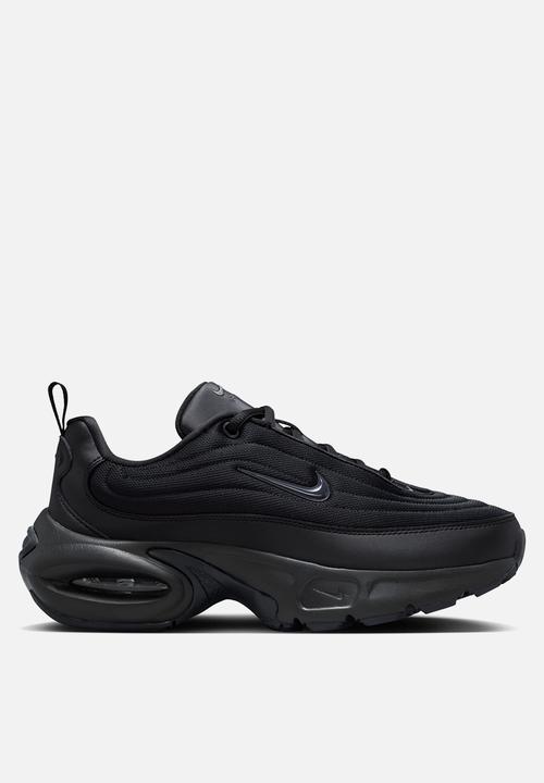 nike chunky shoes black
