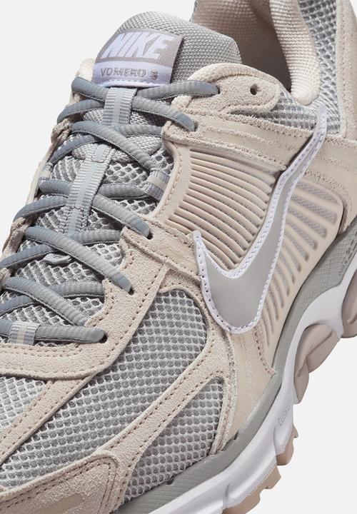 Nike - Nike Zoom Vomero 5
