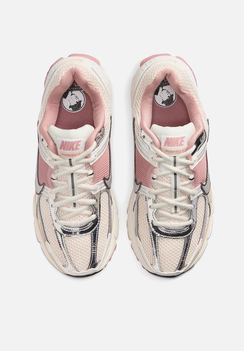 Nike - Nike Zoom Vomero 5