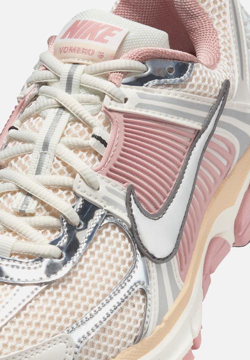 Nike - Nike Zoom Vomero 5