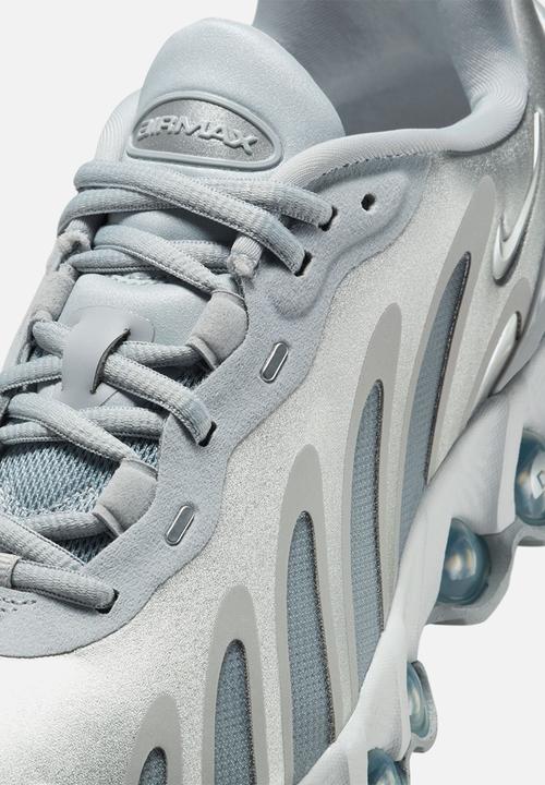 Nike - Air Max DN8