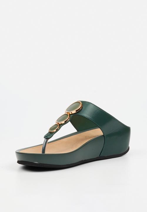 Butterfly Feet - Delia 13 t-bar - green