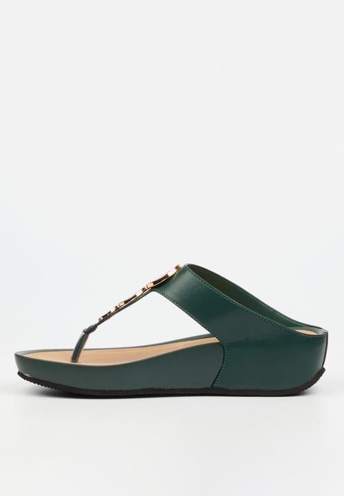 Butterfly Feet - Delia 13 t-bar - green