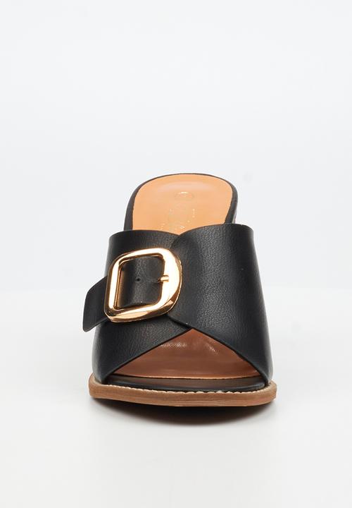 Miss Black - Almond 2 block heel mule - black