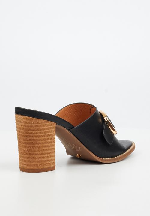 Miss Black - Almond 2 block heel mule - black